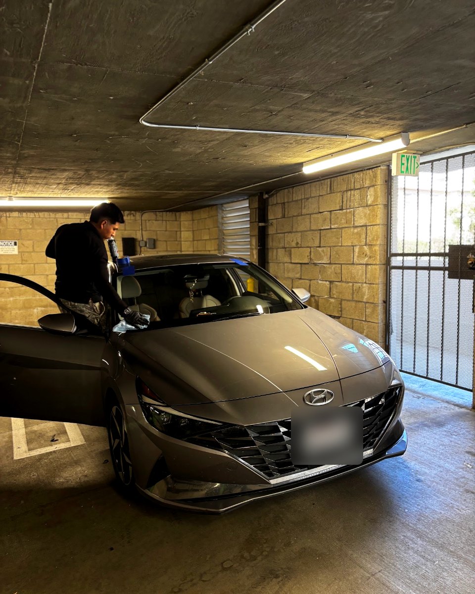 Elite Shield technician installing a windshield on a Hyundai Elantra